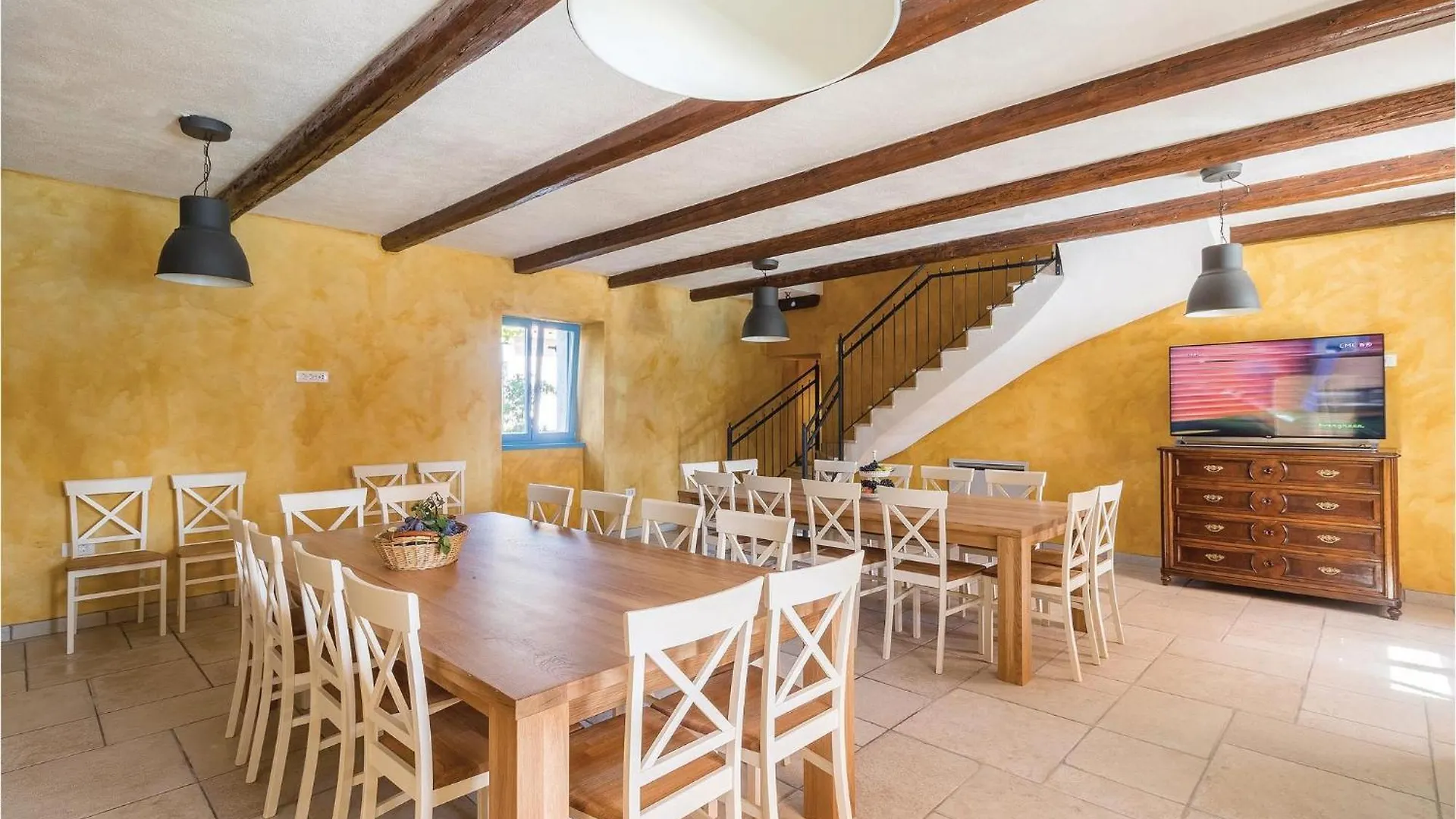 Holiday home 9 Bedroom Lovely Home In Bokordici