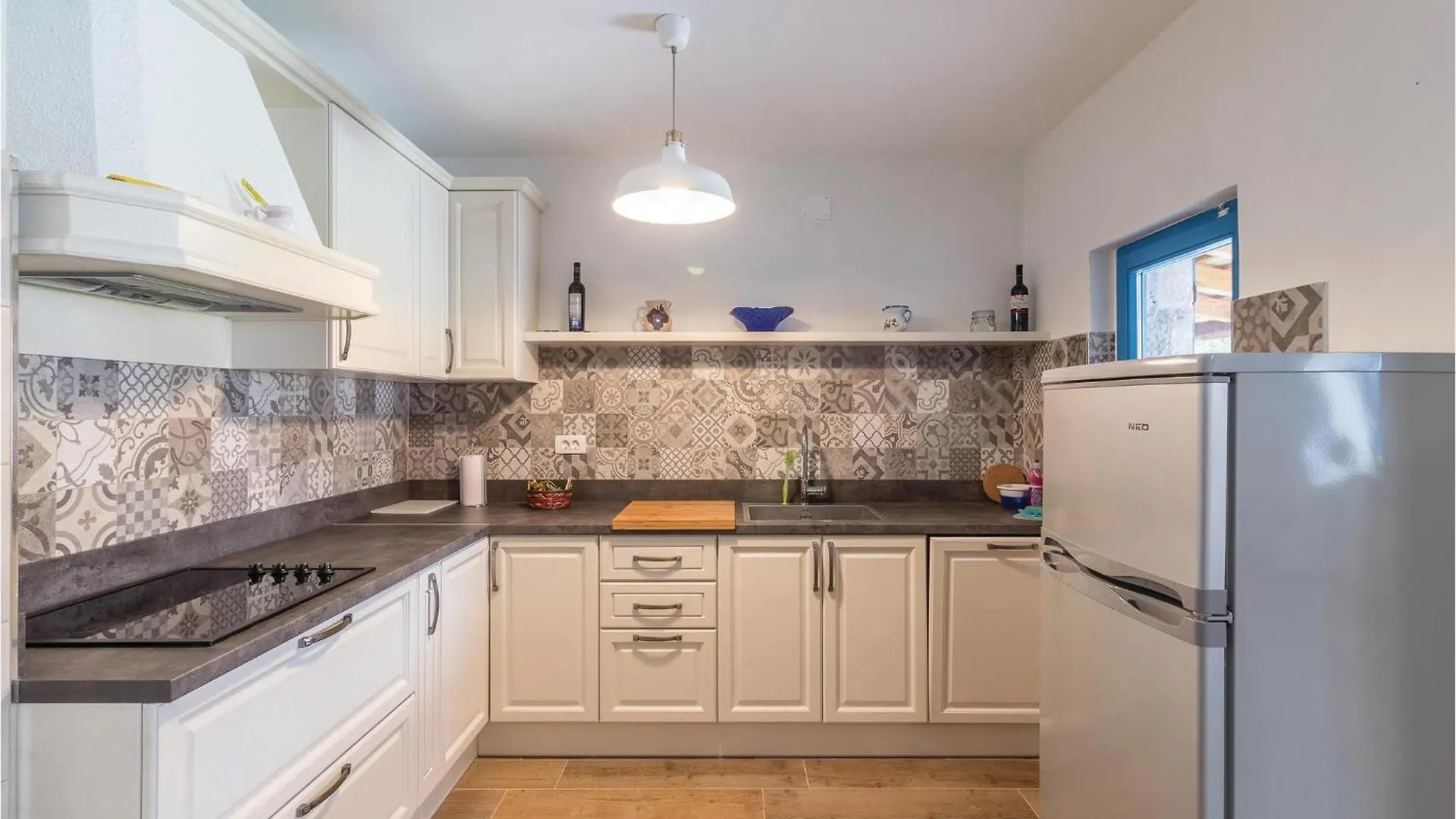 9 Bedroom Lovely Home In Bokordici 0*,