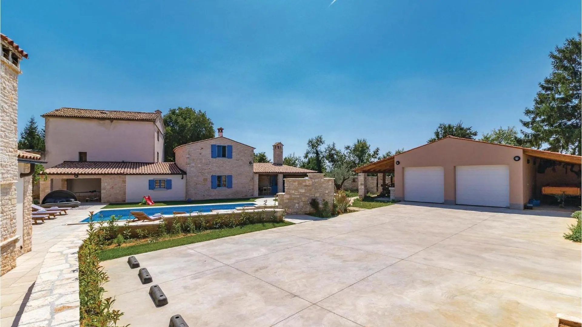 9 Bedroom Lovely Home In Bokordici Holiday home