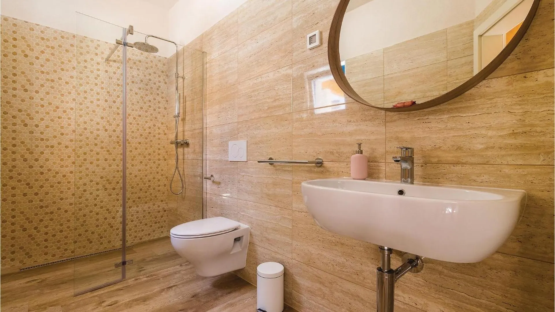 9 Bedroom Lovely Home In Bokordici Croatia