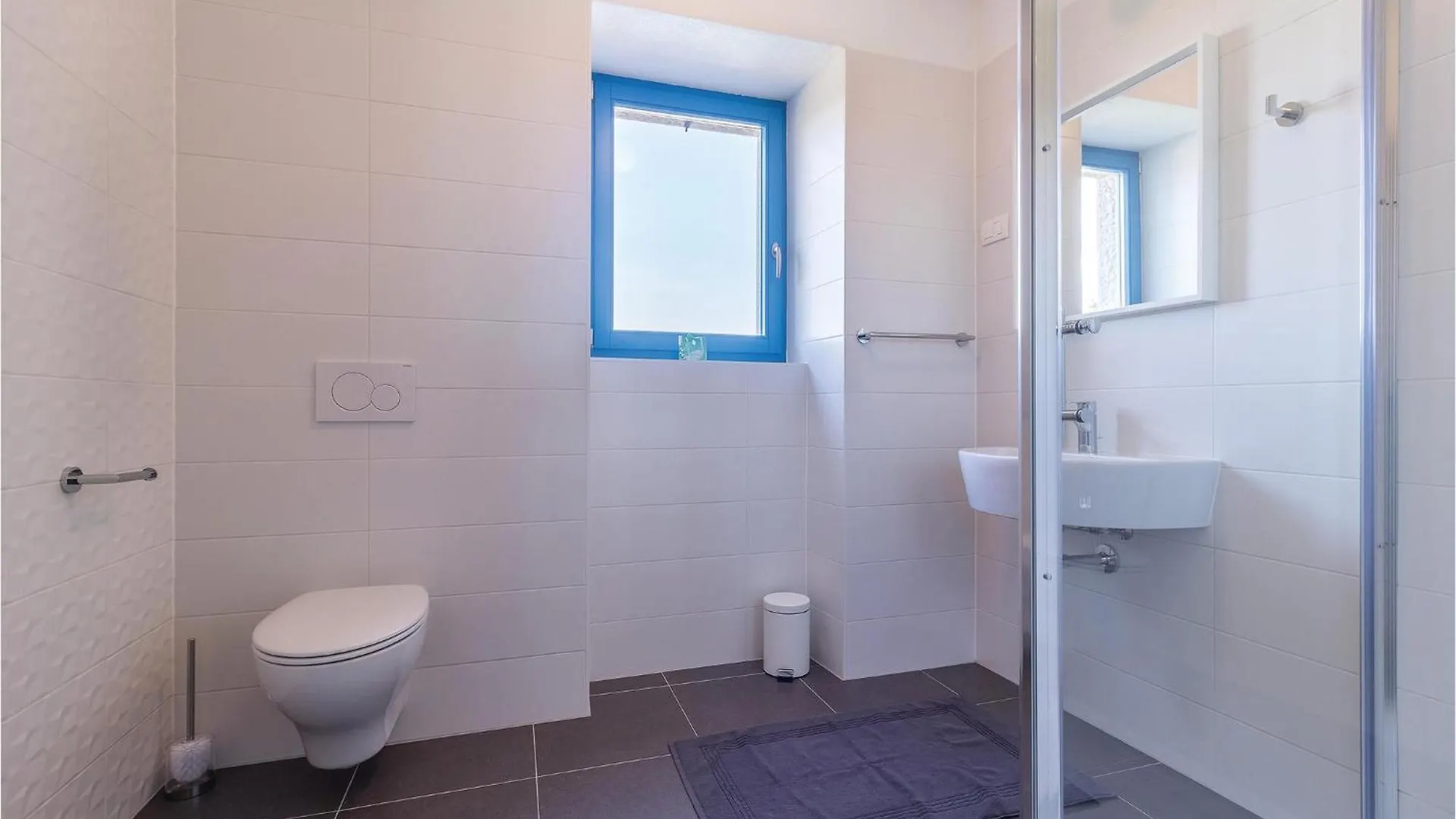 9 Bedroom Lovely Home In Bokordici Holiday home